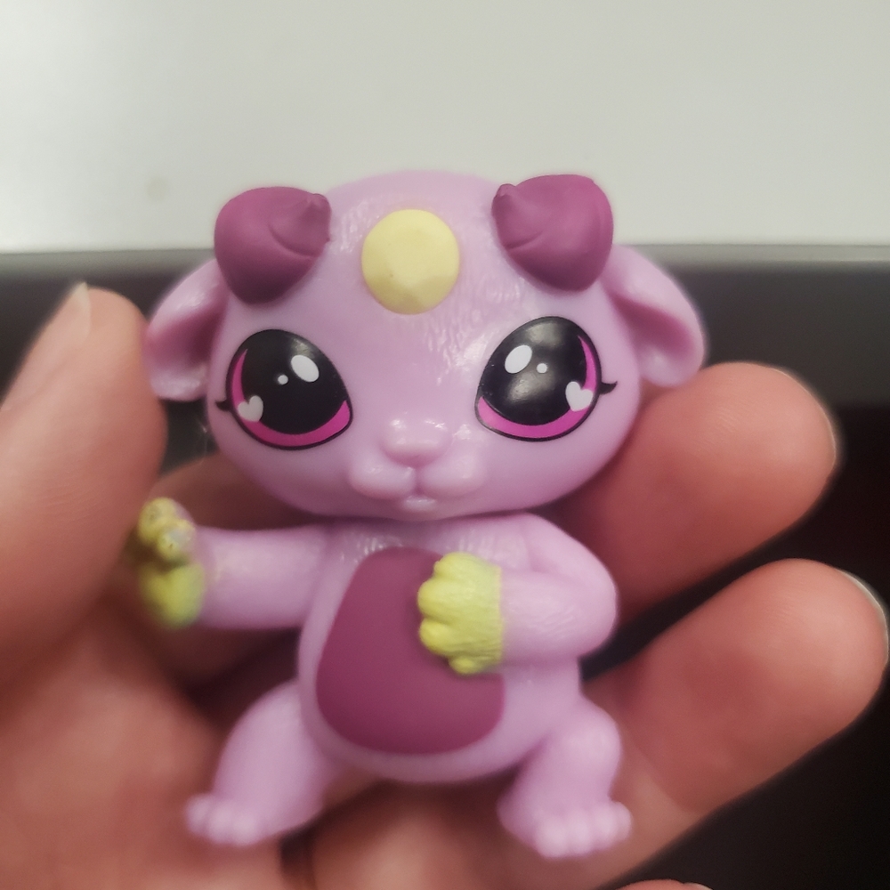Magic Mixies Mixlings Series 1 Roshu Rare Figure Toy 2"